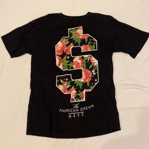 neff logo T-shirt